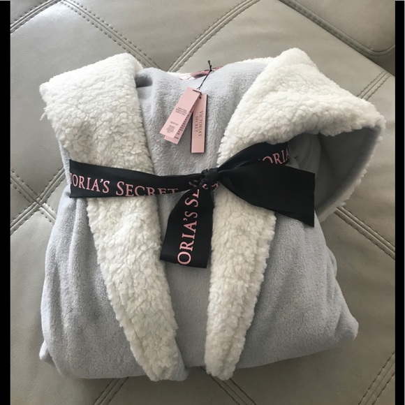 Other - Victoria’s Secret gray rope